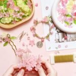 536PCS Acrylic Flower Beads Kit Frosted Flower Leaf Pearl Charms Jewelry Making DIY Set - Image 5