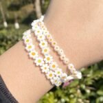 60PCS White Daisy Glass Flower Beads Handmade Crystal Spacer Beads for Jewelry Making Bracelets